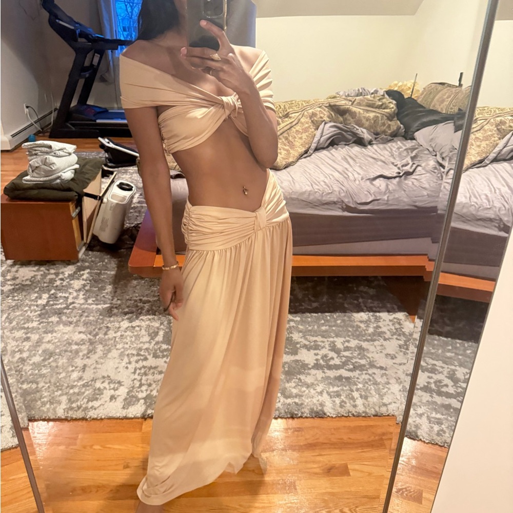 Gold two piece set crop top and skirt like cult Gaia - Picture 8 of 8